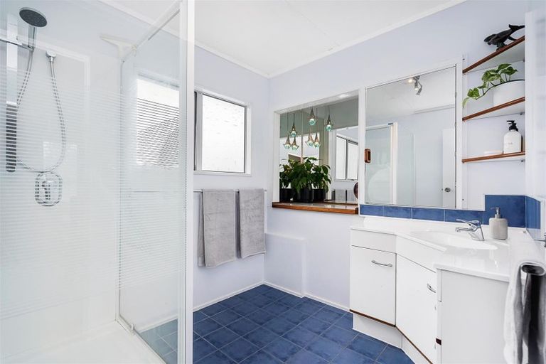 Photo of property in 19 Waiotoi Road, Ngunguru, Whangarei, 0173