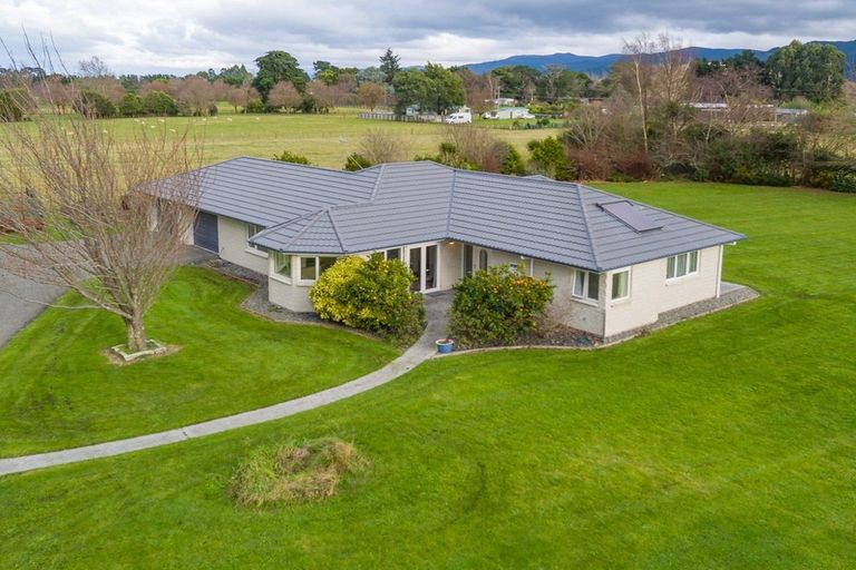 Photo of property in 137 Kent Street, Carterton, 5713