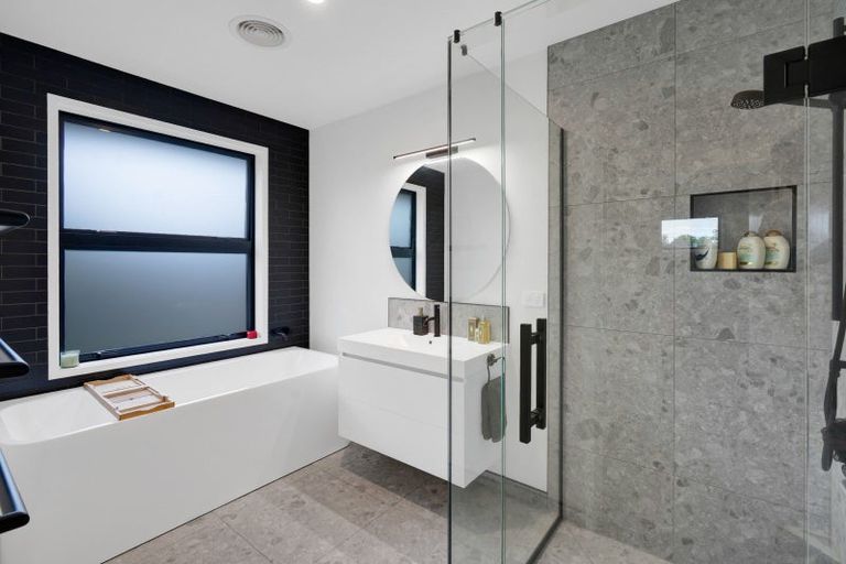 Photo of property in 7 Hodge Park Lane, Inglewood, 4330