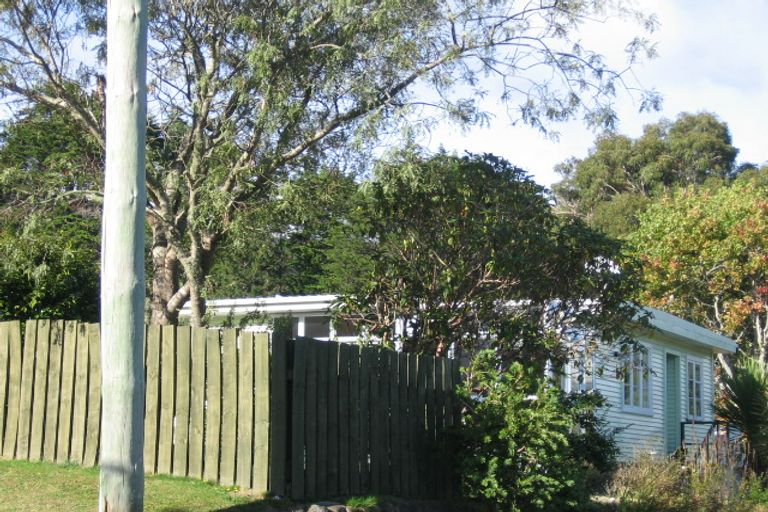 Photo of property in 20 Kennedy Grove, Stokes Valley, Lower Hutt, 5019