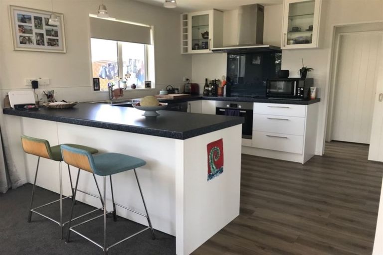 Photo of property in 3 Karen Lane, Beckenham, Christchurch, 8023