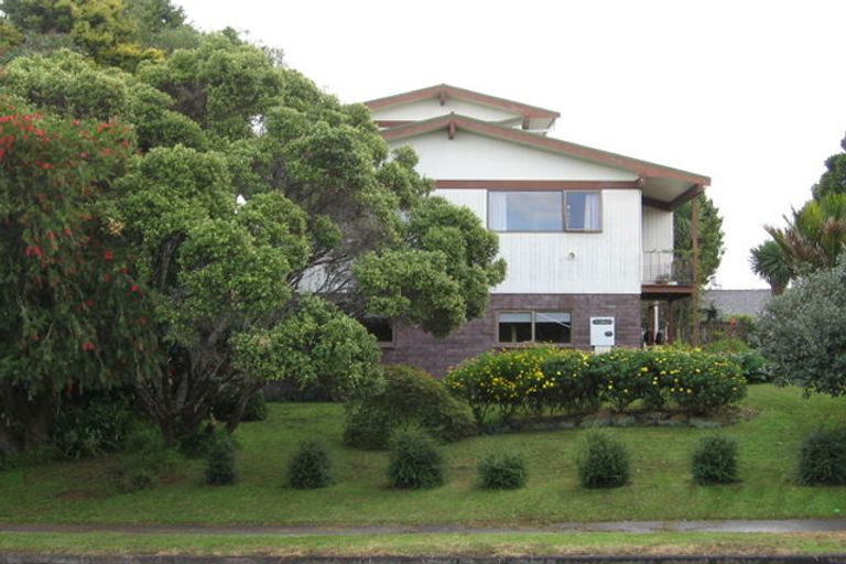 Photo of property in 45 Prince Regent Drive, Half Moon Bay, Auckland, 2012