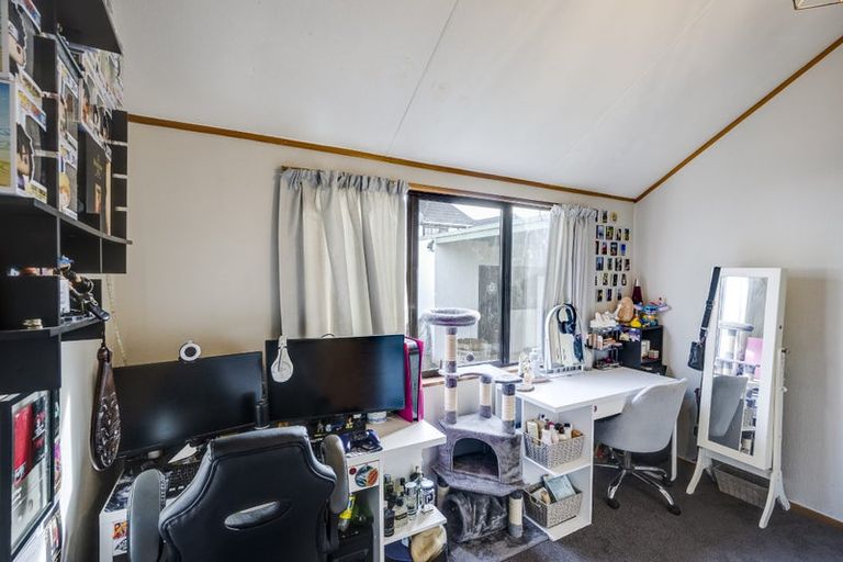 Photo of property in 11 Donegal Crescent, Tamatea, Napier, 4112