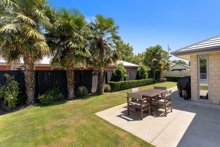 Photo of property in 40 Country Palms Drive, Halswell, Christchurch, 8025