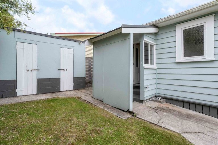 Photo of property in 9 Hinemoa Road, Waihi Beach, 3611