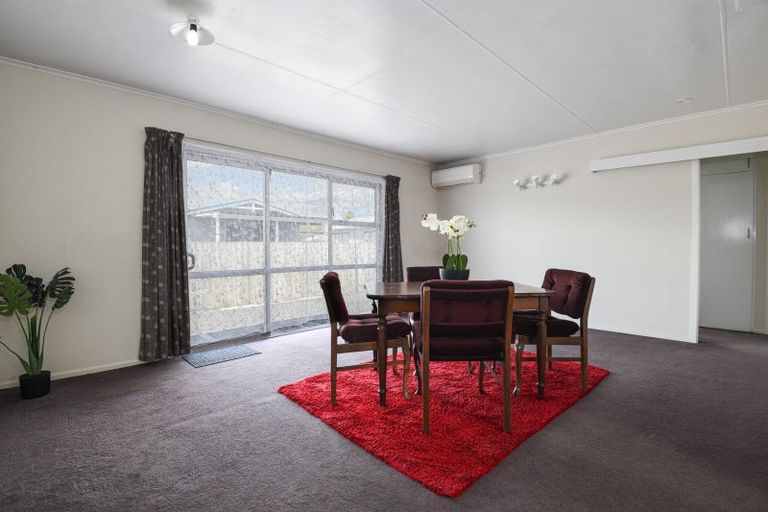 Photo of property in 33a Kawaha Point Road, Fairy Springs, Rotorua, 3015