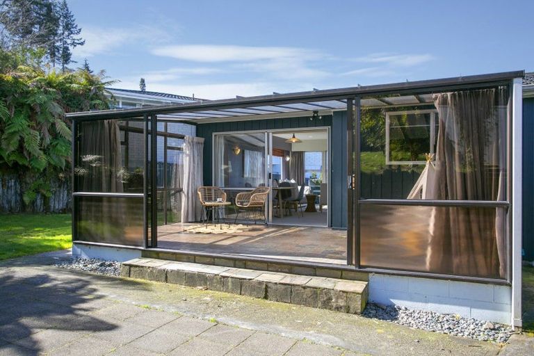 Photo of property in 96 Wakeman Road, Acacia Bay, Taupo, 3330