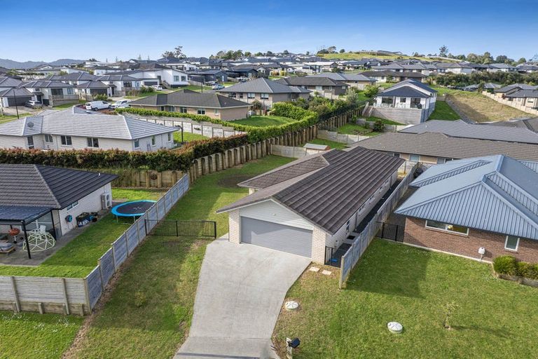 Photo of property in 1 Harry Close, Warkworth, 0910