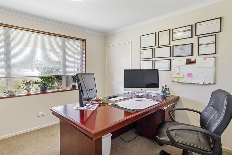 Photo of property in 17 Bond Street, Waimate, 7924