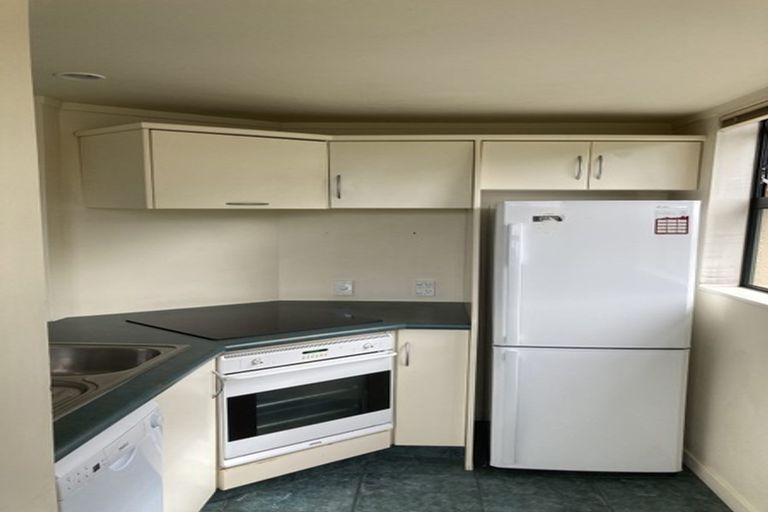 Photo of property in 568f Adelaide Road, Berhampore, Wellington, 6023