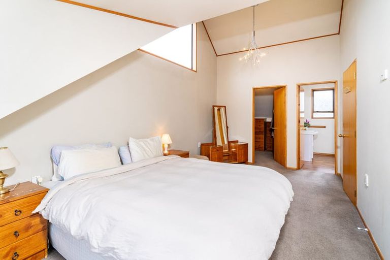 Photo of property in 21 Dryden Street, Milton, 9220