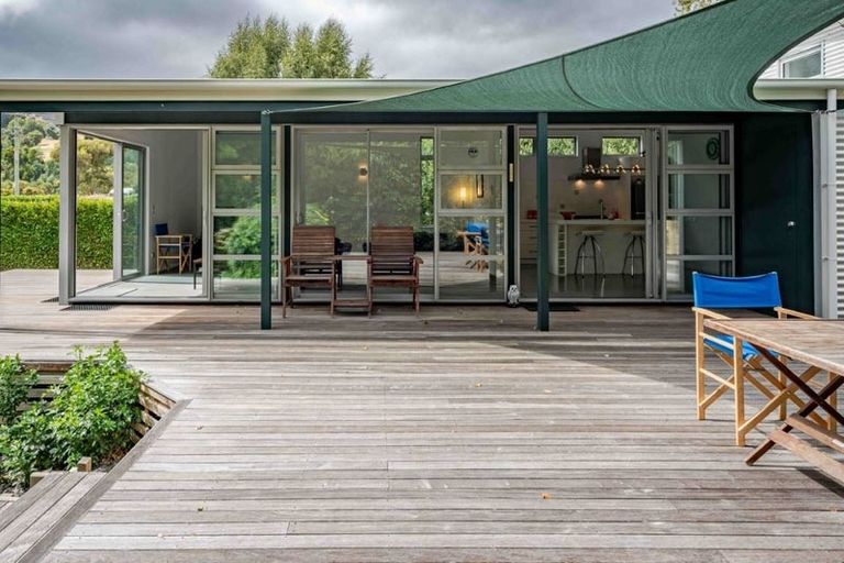 Photo of property in 52 Takamatua Valley Road, Takamatua, Akaroa, 7581