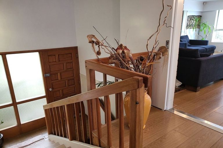 Photo of property in 154 Everglade Drive, Totara Heights, Auckland, 2105