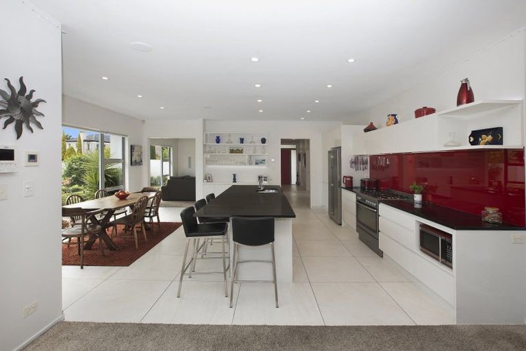 Photo of property in 2 Matisse Place, Burnside, Christchurch, 8053