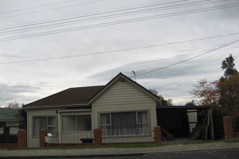 Photo of property in 1 Armstrong Street, Balclutha, 9230