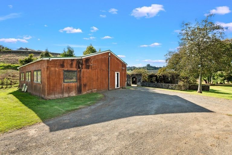 Photo of property in 372 Pine Valley Road, Dairy Flat, Silverdale, 0992