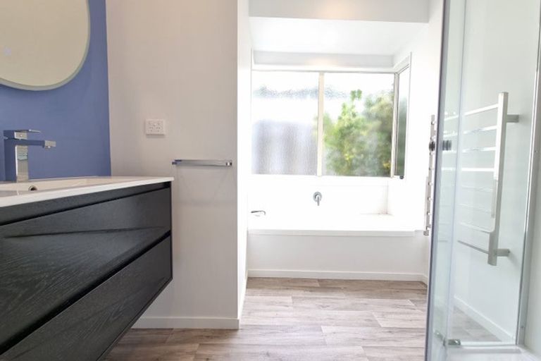 Photo of property in 21 Avon Rise, Welcome Bay, Tauranga, 3112