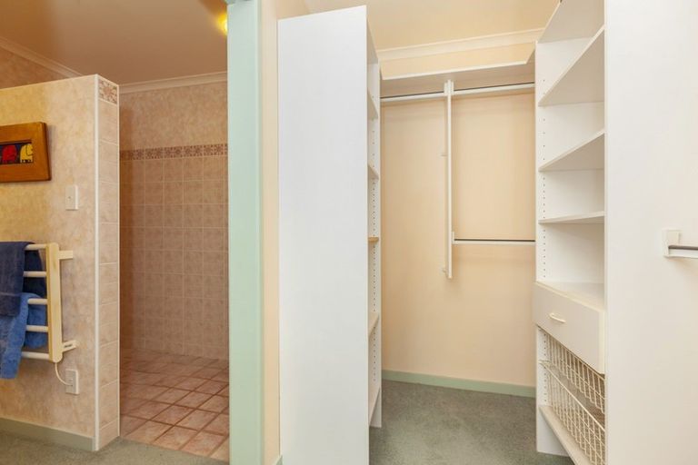 Photo of property in 18 Falla Street, Paraparaumu Beach, Paraparaumu, 5032