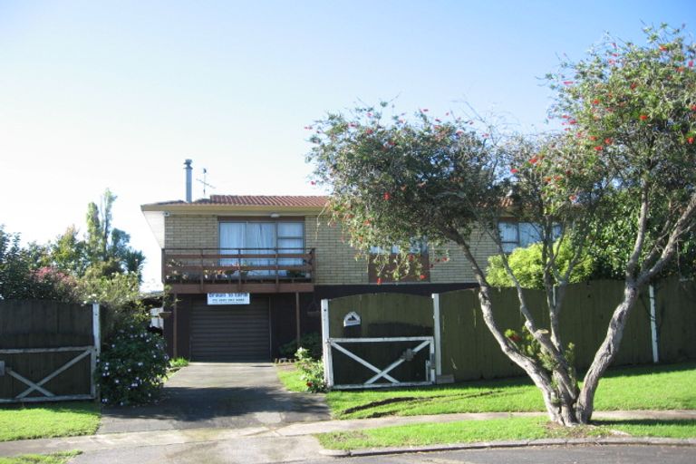 Photo of property in 20 Helms Place, Manurewa, Auckland, 2102