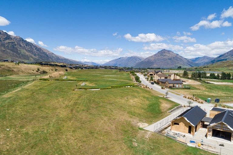 Photo of property in 46 Cunninghams Drive, Jacks Point, Queenstown, 9371