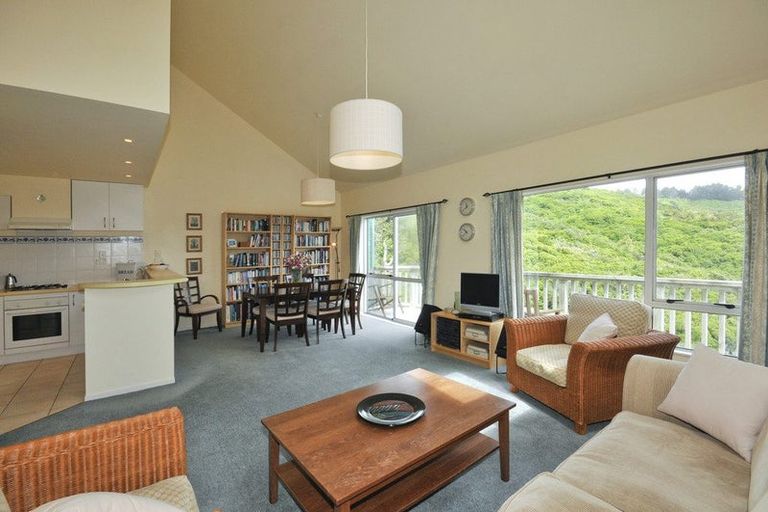 Photo of property in 86 Karepa Street, Brooklyn, Wellington, 6021