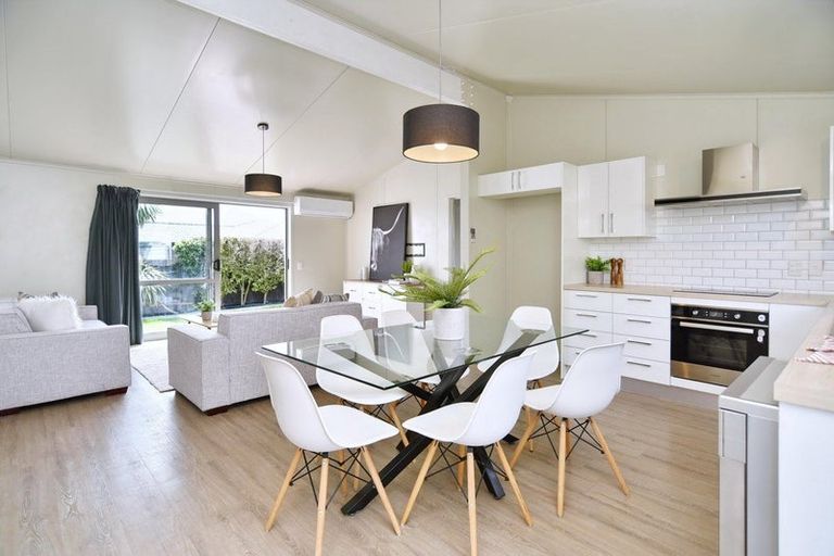 Photo of property in 3 Kingsbridge Drive, Burwood, Christchurch, 8083