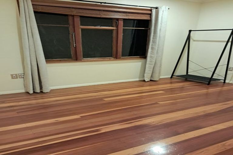 Photo of property in 45 Fraser Avenue, Johnsonville, Wellington, 6037