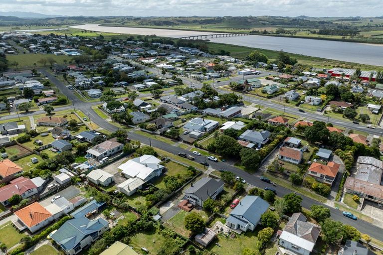 Photo of property in 16 Cranley Street, Dargaville, 0310