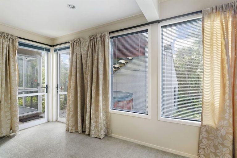 Photo of property in 33 Beulah Avenue, Rothesay Bay, Auckland, 0630