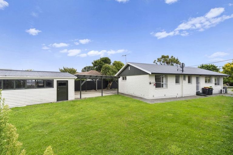 Photo of property in 12 Thompsons Road, Belfast, Christchurch, 8051