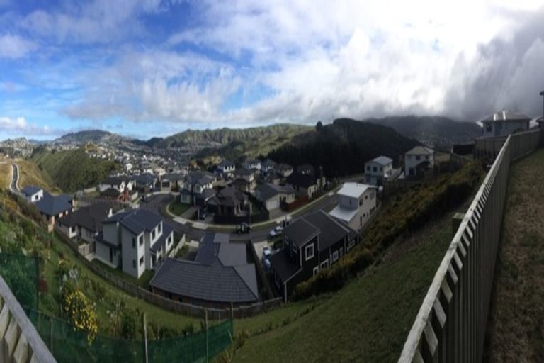 Photo of property in 20 Havana Rise, Grenada Village, Wellington, 6037