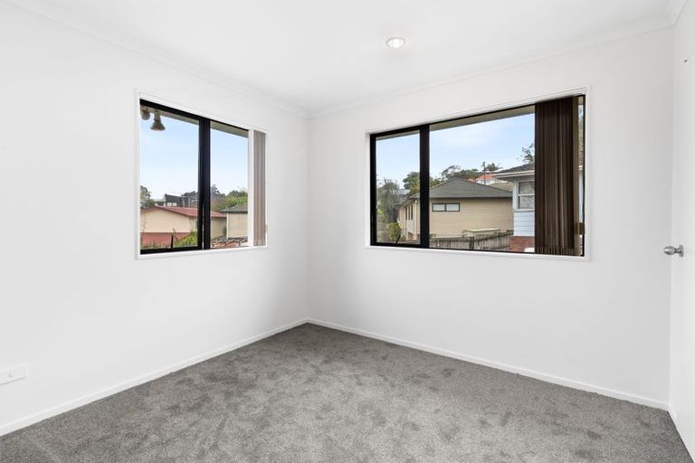 Photo of property in 5 Powrie Street, Glenfield, Auckland, 0629