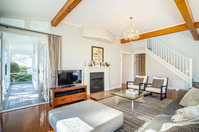 Photo of property in 6 Richmond Avenue, Northcote Point, Auckland, 0627