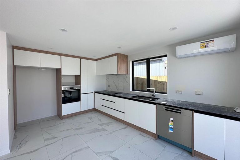 Photo of property in 11 Fredrick Hanson Road, Papakura, 2110