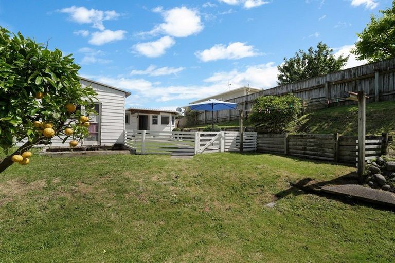 Photo of property in 36 Gray Avenue, Paraparaumu Beach, Paraparaumu, 5032