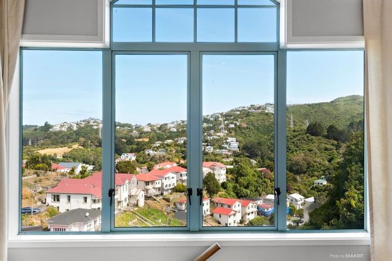 Photo of property in 7/93a Kelburn Parade, Kelburn, Wellington, 6012