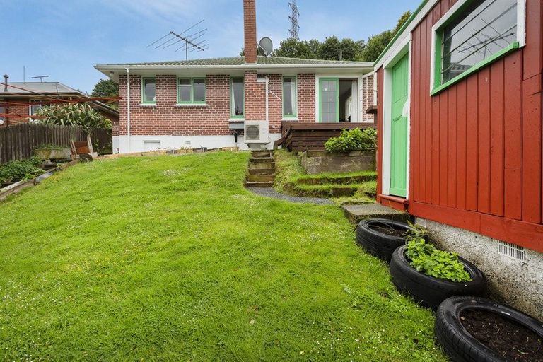 Photo of property in 56 Lindsay Road, Balaclava, Dunedin, 9011