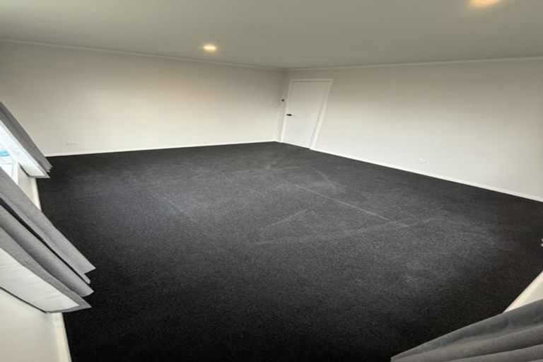 Photo of property in 1 Robertshawe Crescent, Dannevirke, 4930