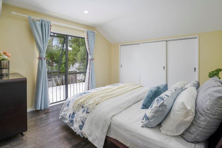 Photo of property in 32 Benchmark Drive, Massey, Auckland, 0614