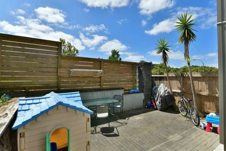 Photo of property in 4/17 Georgia Terrace, Albany, Auckland, 0632