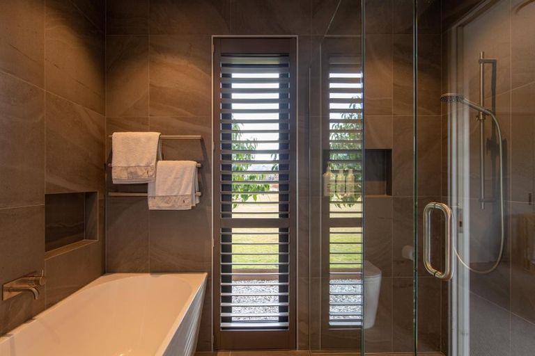 Photo of property in 7 Bendemeer Lane, Lake Hayes, Queenstown, 9371