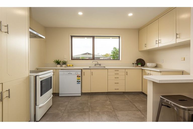 Photo of property in 1/127 Reynolds Avenue, Bishopdale, Christchurch, 8053