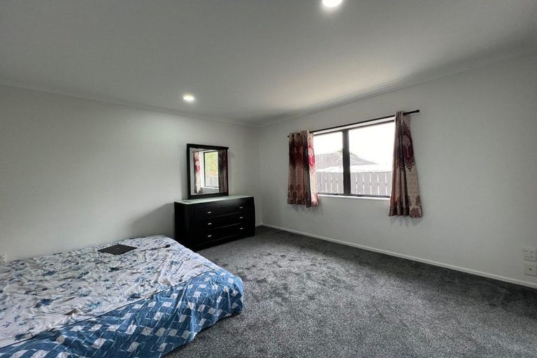 Photo of property in 5a Lloyd Avenue, Papatoetoe, Auckland, 2025