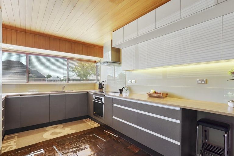 Photo of property in 5 Hinton Place, Rangiora, 7400