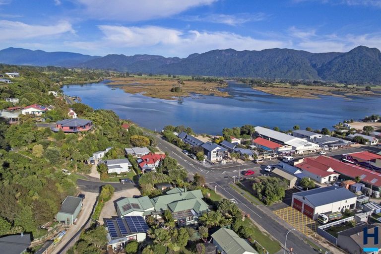 Photo of property in 8 Gibbs Road, Collingwood, 7073