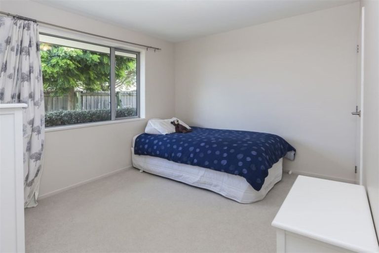 Photo of property in 9 Dunvegan Place, Harewood, Christchurch, 8051
