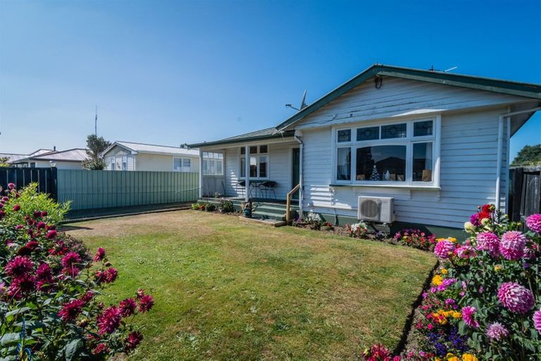 Photo of property in 20 Studholme Street, Temuka, 7920