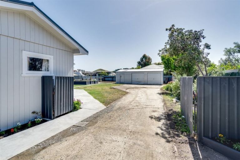 Photo of property in 517 Main North Road, Bay View, Napier, 4104
