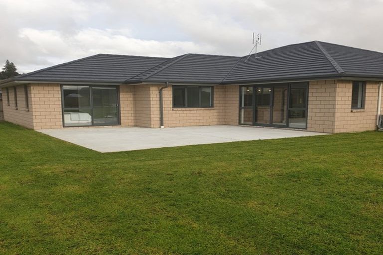 Photo of property in 52 Sunset Drive, Pukekohe, 2120