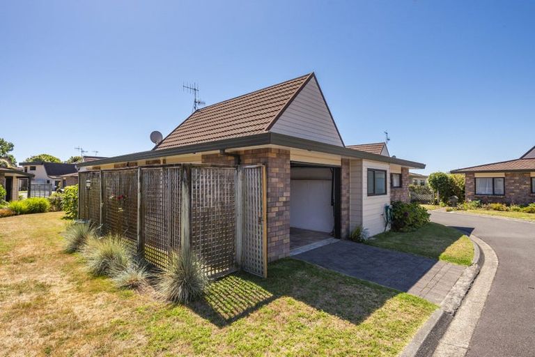 Photo of property in Rimu Village, 17/72 Rimu Road, Raumati Beach, Paraparaumu, 5032
